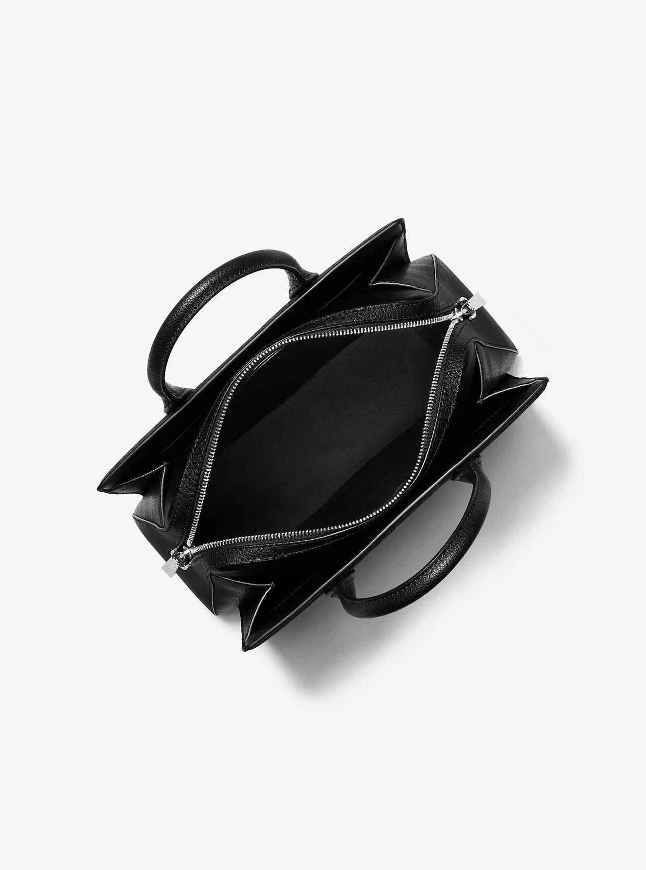 Cartella media Laila con logo firmato