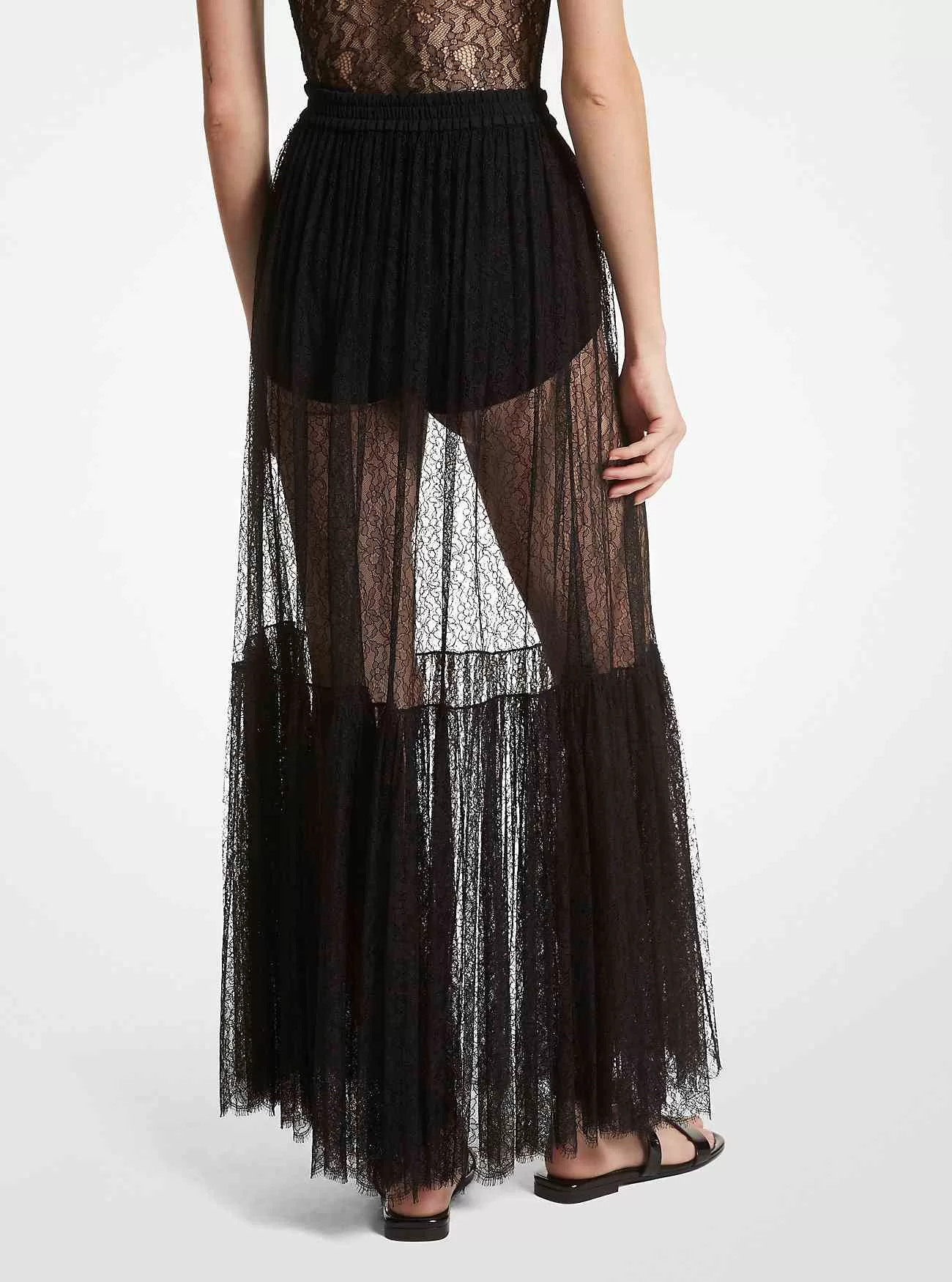 Gonna in pizzo Chantilly