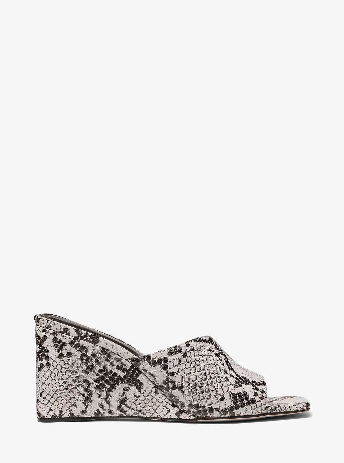 Sandalo con zeppa in pelle goffrata Merriam Snake