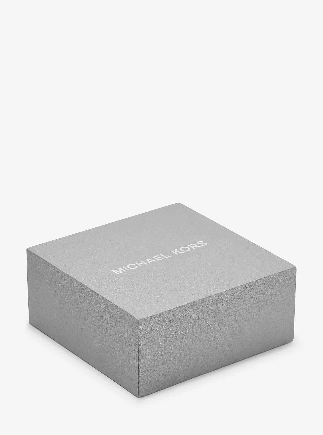 Set con collana e orecchini a bottone in argento sterling placcato oro rosa 14 carati con logo pavé Set con collana e orecchini a bottone in argento sterling placcato oro rosa 14 carati con logo pavé