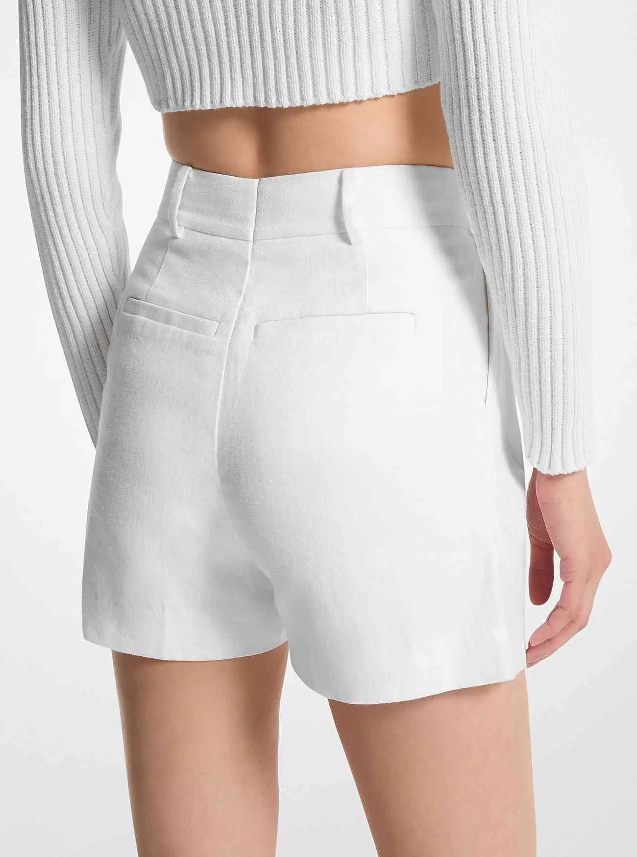 Shorts in misto lino con pieghe