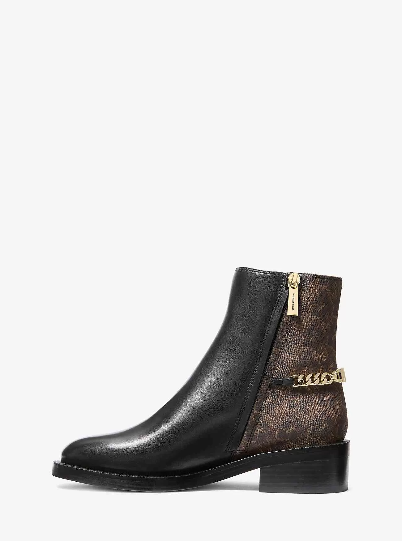 Stivaletto Carlisle in pelle e monogramma impero Stivaletto Carlisle in pelle e monogramma impero