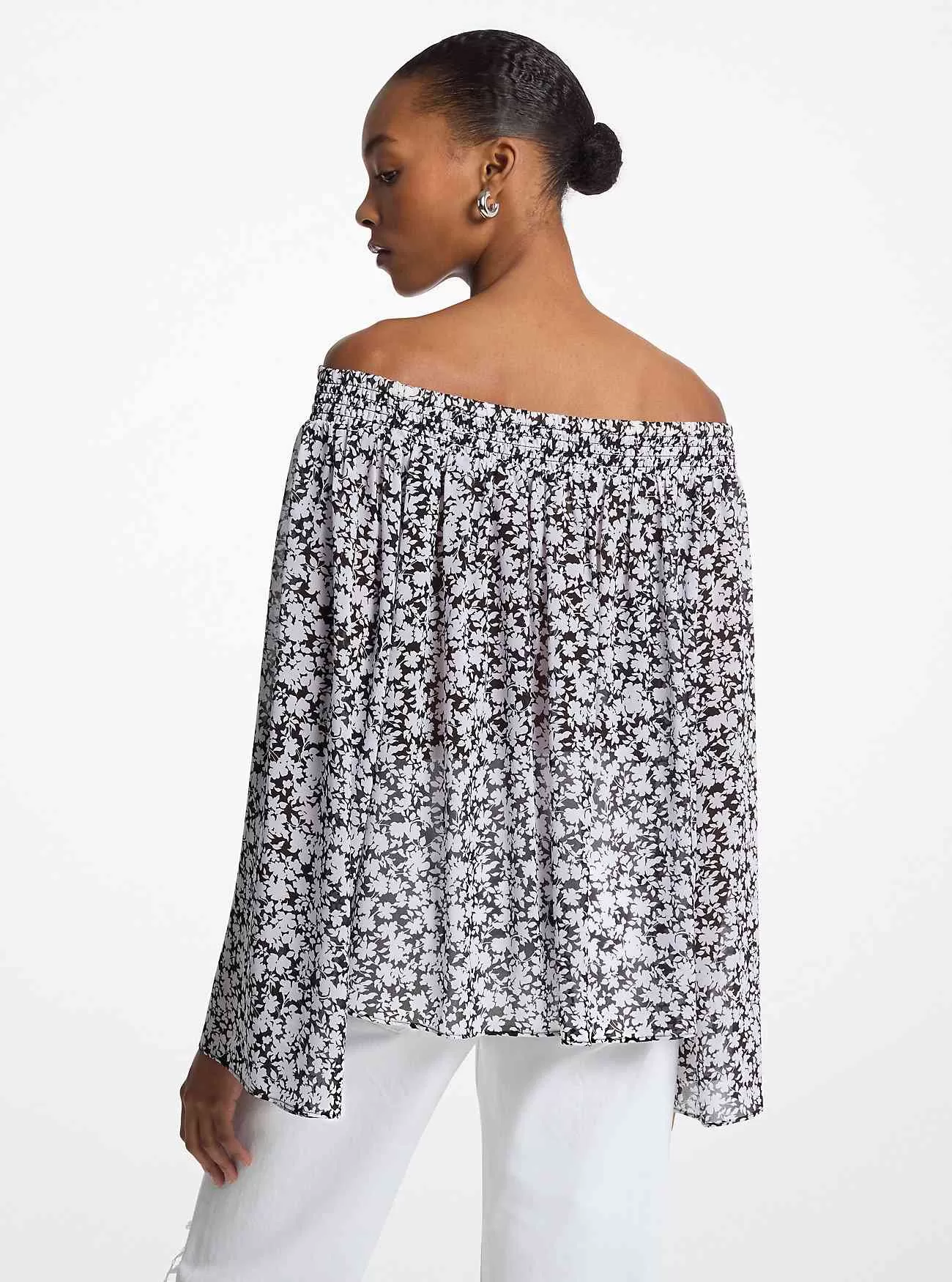 Top floreale in georgette con spalle scoperte