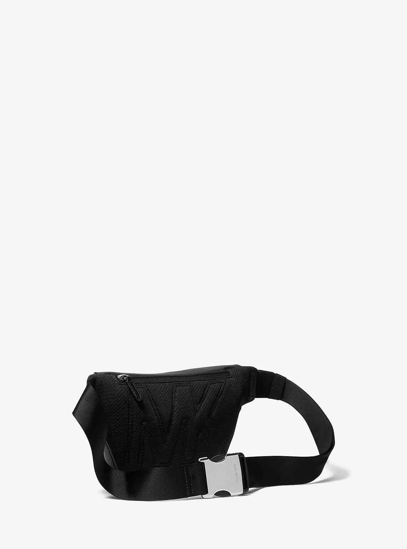 Zaino a tracolla in pelle martellata Hudson Zaino a tracolla in pelle martellata Hudson